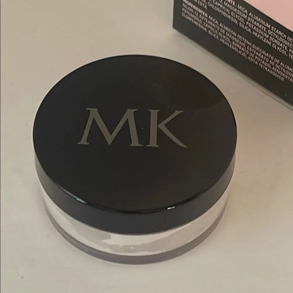 NIB Mary Kay Translucent Loose Powder